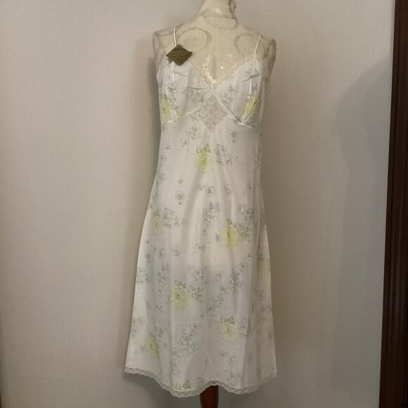 NWT VTG Christian Dior Floral Lace Trim USA Union Made Nylon Blend Slip Gown 38 - Picture 1 of 5